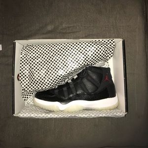 Jordan 11 Retro Size 8 Authentic